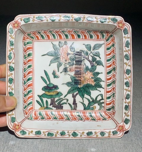 古玩陶瓷日本明治五彩花卉紋盤真品鑒賞圖