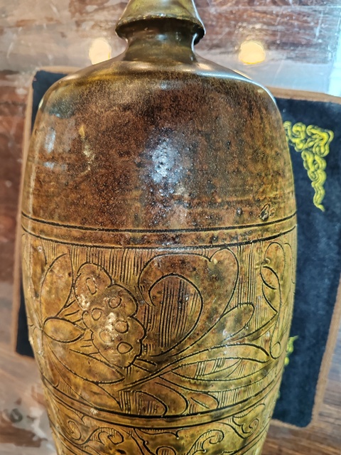 古玩陶瓷磁州窯刻花梅瓶真品鑒賞圖