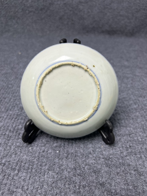 古玩陶瓷青花花卉紋盤真品鑒賞圖