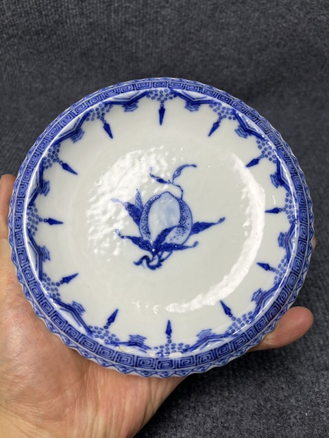 古玩陶瓷青花壽桃紋卷口盤拍賣，當(dāng)前價格3588元