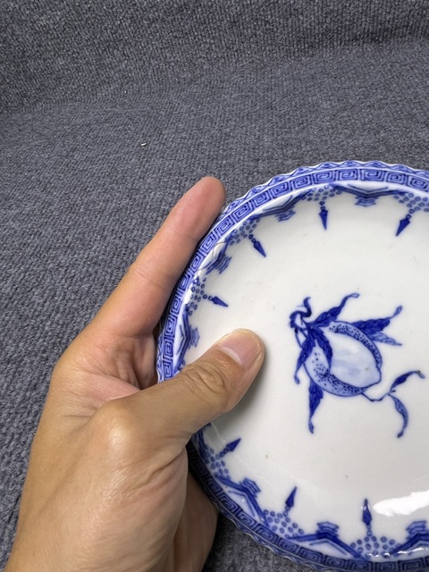 古玩陶瓷青花壽桃紋卷口盤拍賣，當(dāng)前價格3588元