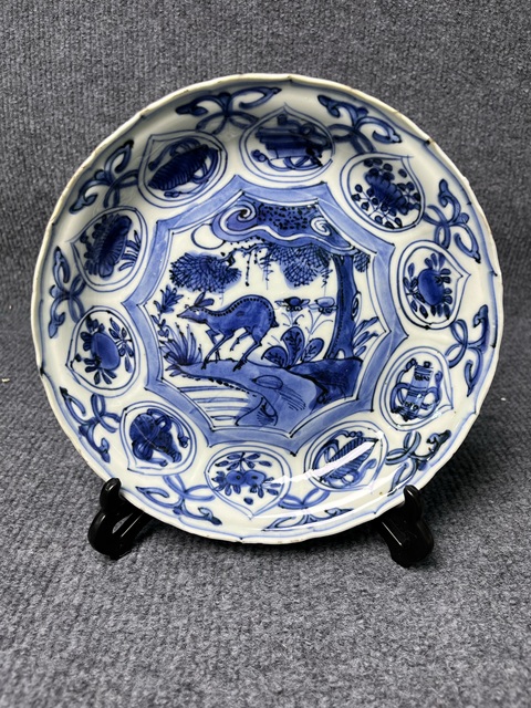 古玩陶瓷青花開窗松鹿紋盤拍賣，當前價格2388元