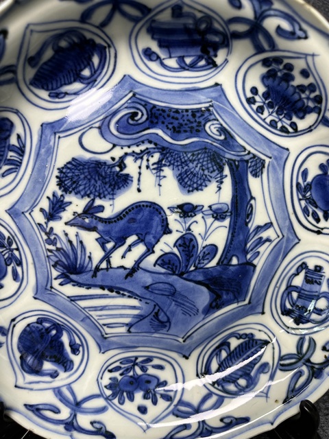 古玩陶瓷青花開窗松鹿紋盤拍賣，當前價格2388元