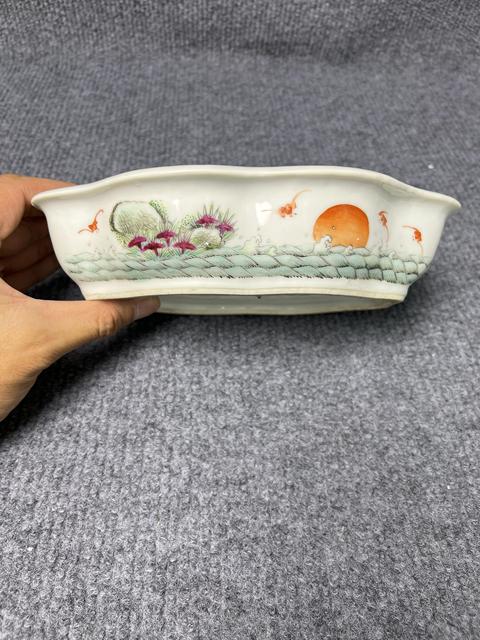 古玩陶瓷粉彩飛鳴食宿旭日東升水仙盆拍賣，當(dāng)前價(jià)格2588元