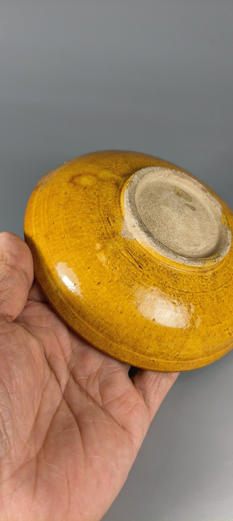 古玩陶瓷遼代黃釉盤真品鑒賞圖