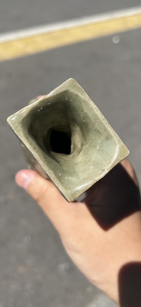 古玩陶瓷元末明初龍泉窯青釉瓶拍賣，當(dāng)前價(jià)格13800元