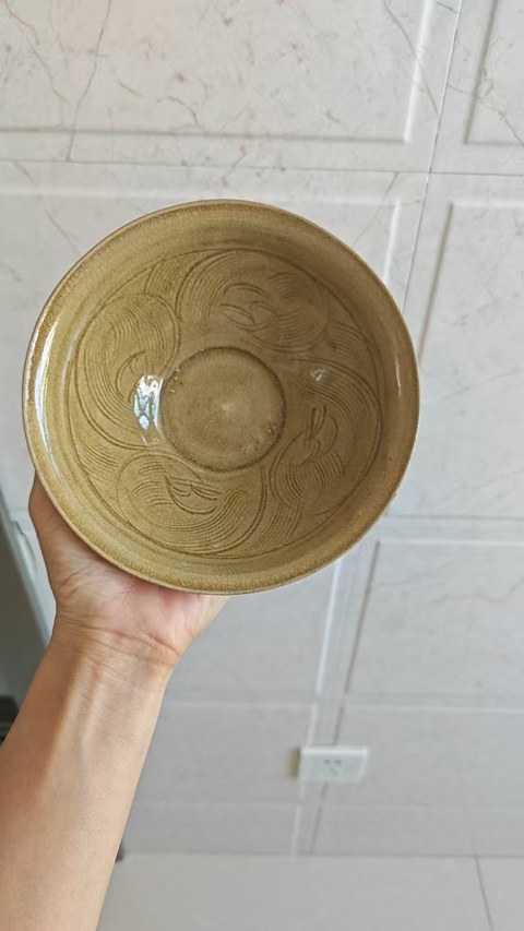 古玩陶瓷同安窯刻花蓖紋青瓷碗真品鑒賞圖
