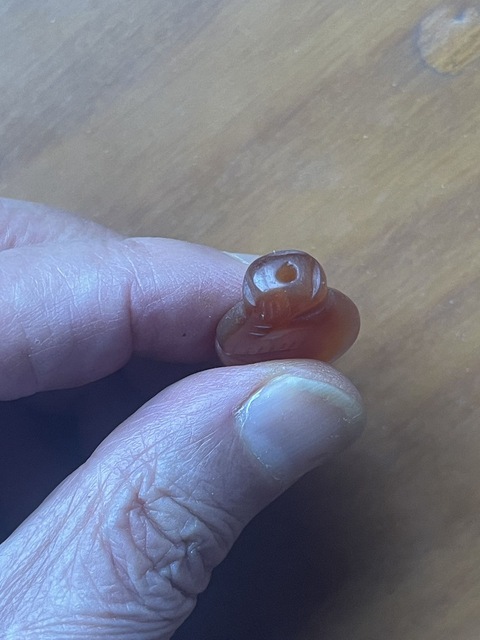 古玩玉器紅瑪瑙雕“猴墜”真品鑒賞圖