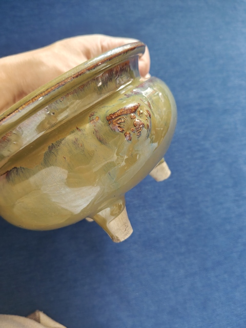 古玩陶瓷窯變釉三足雙耳爐真品鑒賞圖