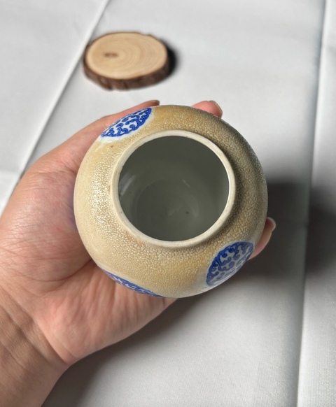 古玩陶瓷珍珠地青花花卉紋蓋罐真品鑒賞圖