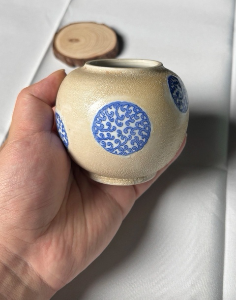 古玩陶瓷珍珠地青花花卉紋蓋罐真品鑒賞圖