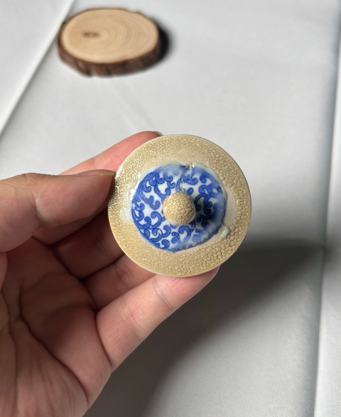 古玩陶瓷珍珠地青花花卉紋蓋罐真品鑒賞圖