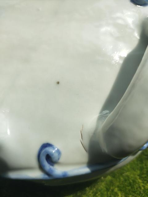 古玩陶瓷青花釉里紅貼塑螭龍三足洗真品鑒賞圖