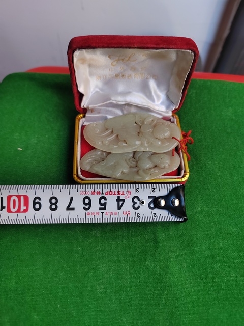 古玩玉器和田玉雕“童子掛件”真品鑒賞圖