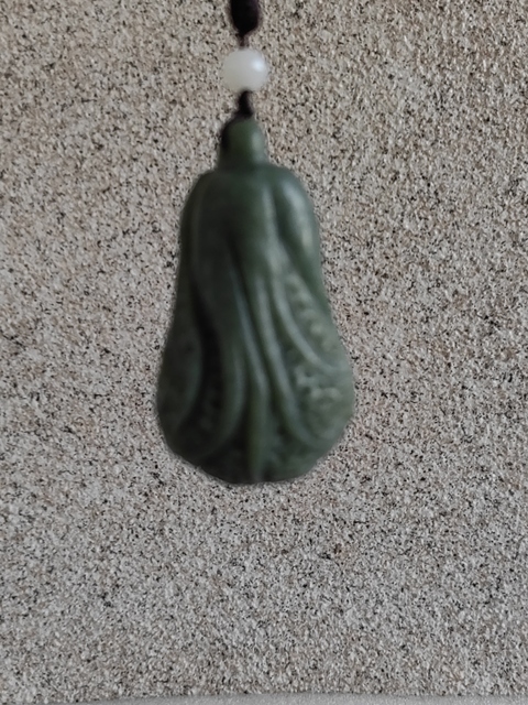 古玩玉器和田玉雕“白菜”把件拍賣，當(dāng)前價(jià)格580元