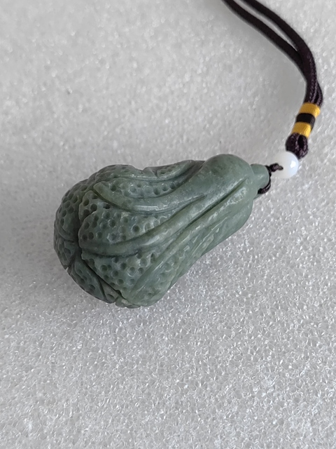 古玩玉器和田玉雕“白菜”把件拍賣，當(dāng)前價(jià)格580元