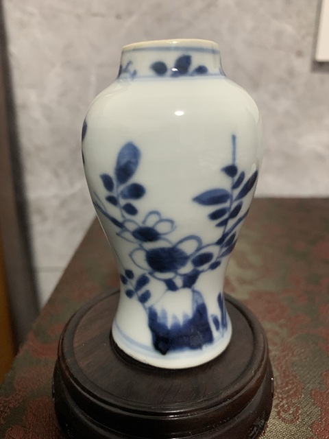 古玩陶瓷康熙 青花花卉紋梅瓶拍賣，當前價格3000元