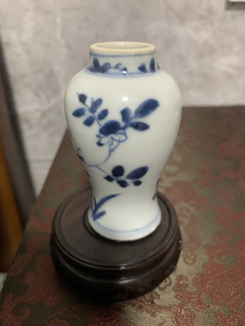 古玩陶瓷康熙 青花花卉紋梅瓶拍賣，當前價格3000元