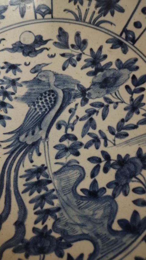 古玩陶瓷青花鳳穿牡丹圖盤真品鑒賞圖