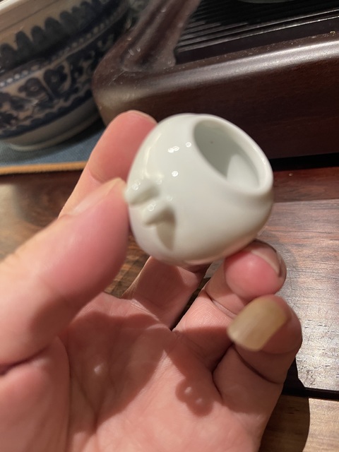 古玩陶瓷白釉鳥食罐真品鑒賞圖