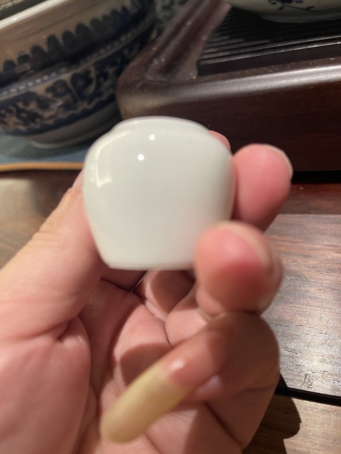 古玩陶瓷白釉鳥食罐真品鑒賞圖