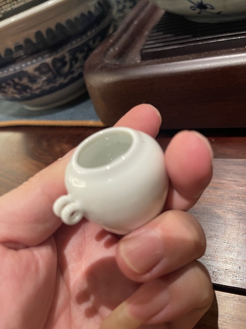 古玩陶瓷白釉鳥食罐真品鑒賞圖