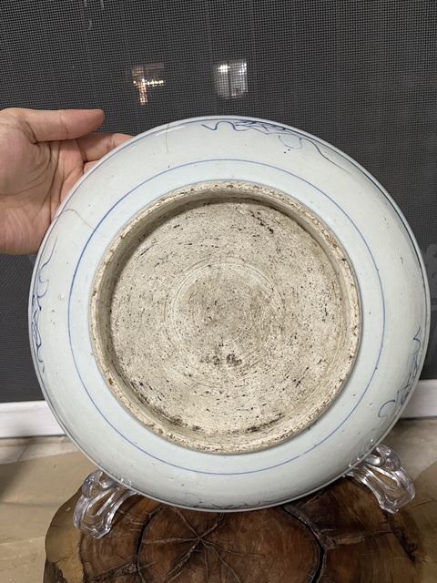 古玩陶瓷青花釉里紅獅子銹球壽字紋盤真品鑒賞圖