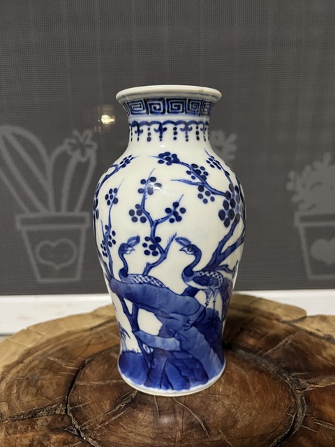 古玩陶瓷青花花鳥紋瓶真品鑒賞圖