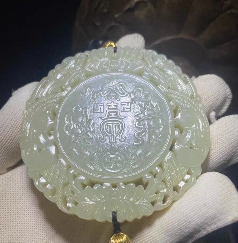 古玩玉器和田玉雕“八寶紋牌”真品鑒賞圖