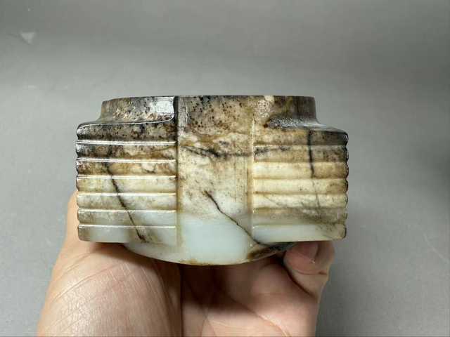 古玩玉器仿古做舊玉琮真品鑒賞圖