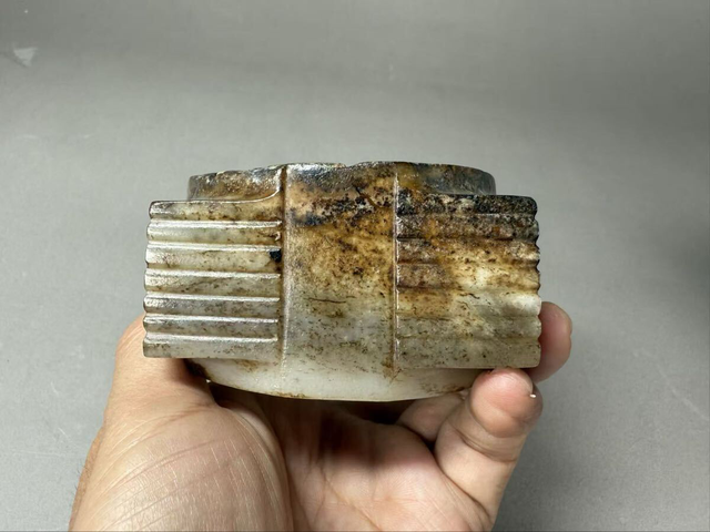 古玩玉器仿古做舊玉琮真品鑒賞圖