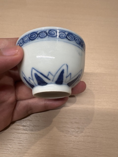 古玩陶瓷民國青花杯真品鑒賞圖