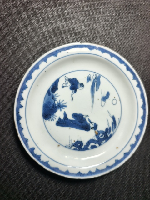 古玩陶瓷青花人物故事紋盤真品鑒賞圖
