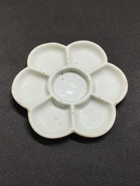 古玩陶瓷白釉調(diào)色盤真品鑒賞圖