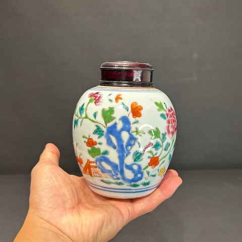 古玩陶瓷粉彩洞石花卉紋罐真品鑒賞圖