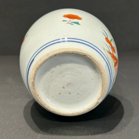 古玩陶瓷粉彩洞石花卉紋罐真品鑒賞圖