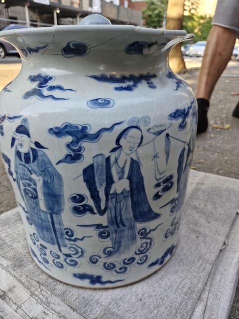 古玩陶瓷八仙圖青花罐真品鑒賞圖