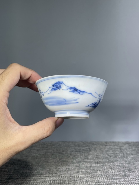 古玩陶瓷民國.青花山水茶碗拍賣，當(dāng)前價格0元