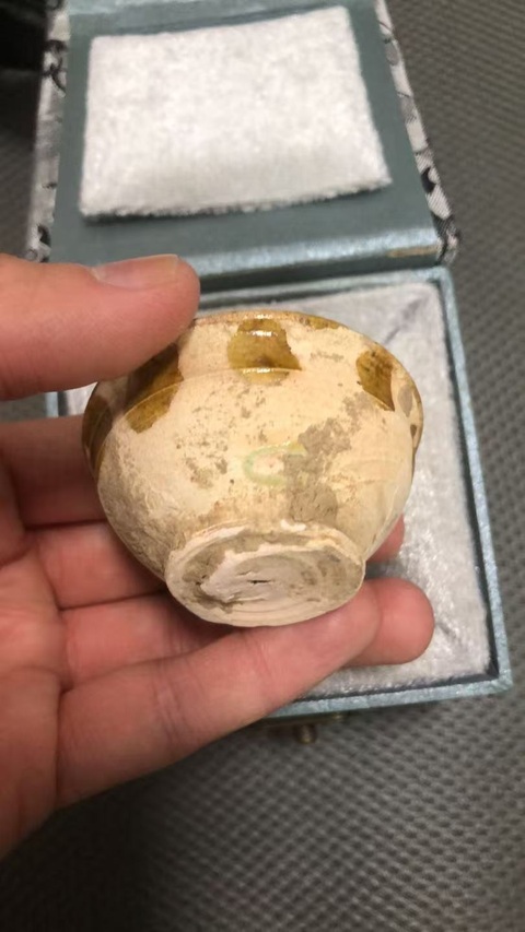 古玩陶瓷唐·黃釉杯真品鑒賞圖