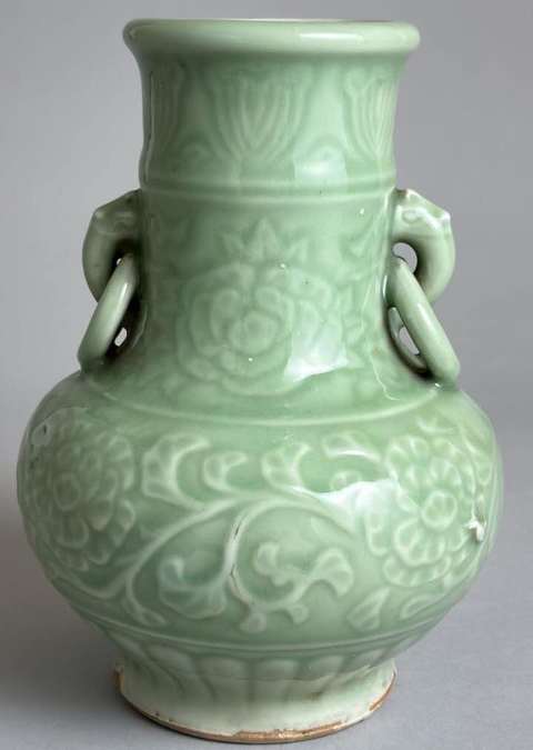 古玩陶瓷龍泉窯青釉瓶真品鑒賞圖