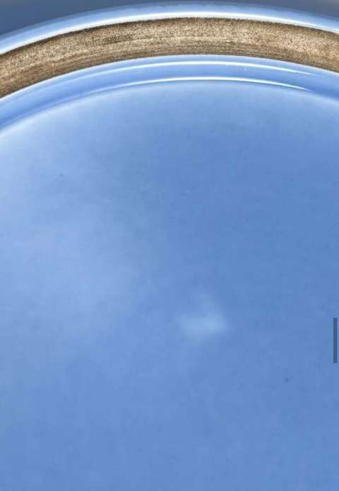 古玩陶瓷藍(lán)釉刻花雙圈足盤真品鑒賞圖