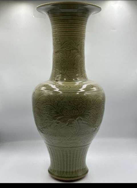 古玩陶瓷龍泉窯鳳尾尊真品鑒賞圖