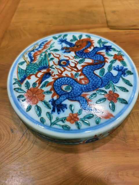 古玩陶瓷民國 五彩龍鳳紋印泥盒真品鑒賞圖