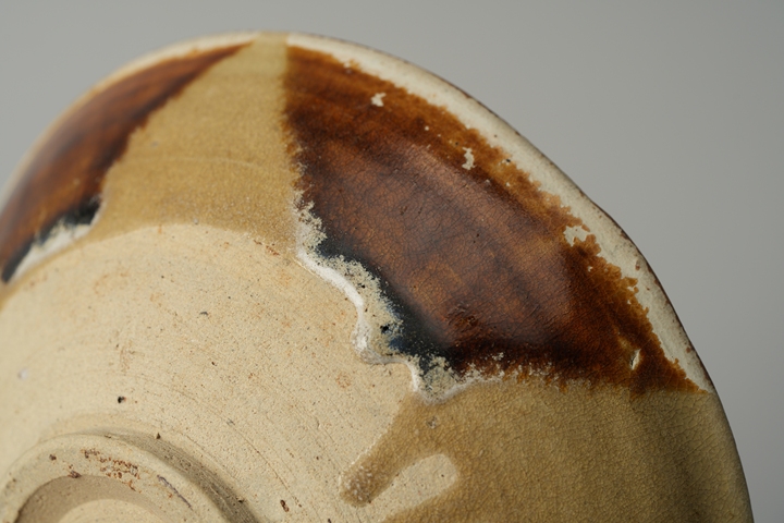 古玩陶瓷長沙窯褐綠彩花卉紋碗真品鑒賞圖