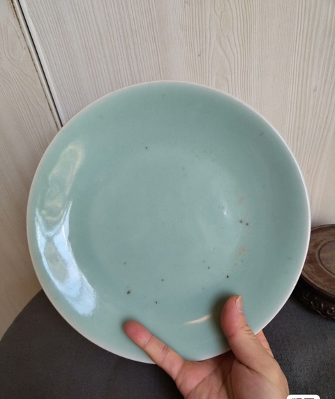 古玩陶瓷豆青釉盤拍賣，當(dāng)前價(jià)格998元