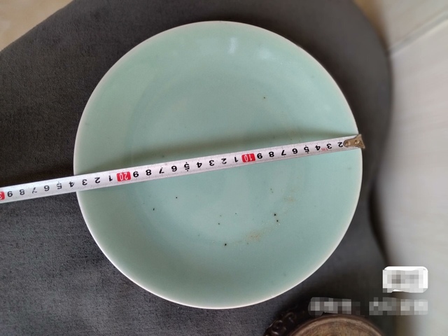 古玩陶瓷豆青釉盤拍賣，當(dāng)前價(jià)格998元