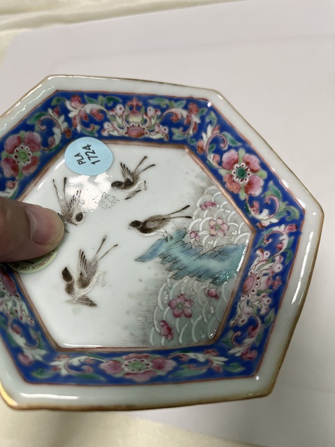 古玩陶瓷粉彩供盤真品鑒賞圖