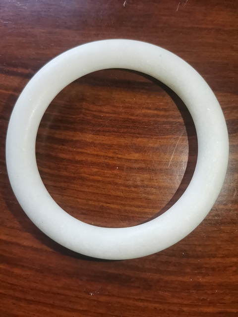 古玩玉器素紋玉鐲拍賣，當(dāng)前價(jià)格460元