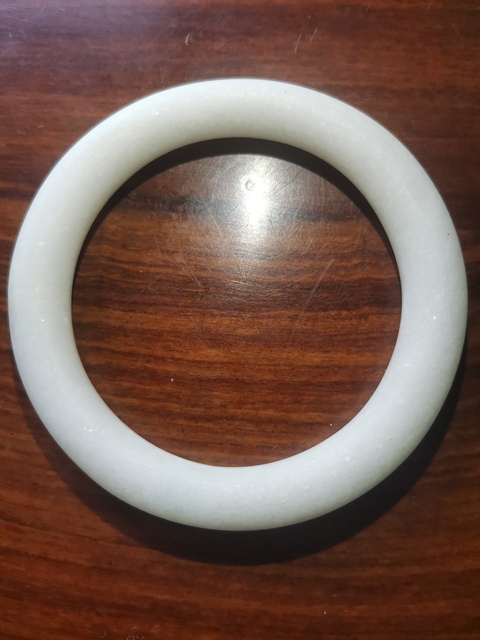 古玩玉器素紋玉鐲拍賣，當(dāng)前價(jià)格460元