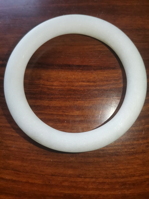 古玩玉器素紋玉鐲拍賣，當(dāng)前價(jià)格460元